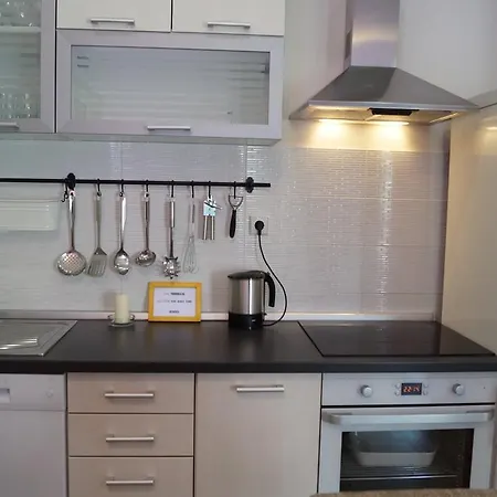 Apartments Mario With Private Parking Makarska Exterior photo