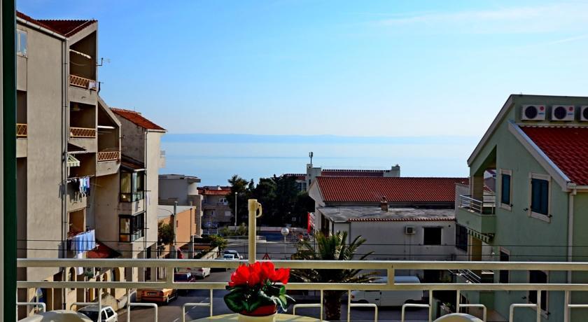Mario With Private Parking Apartment *