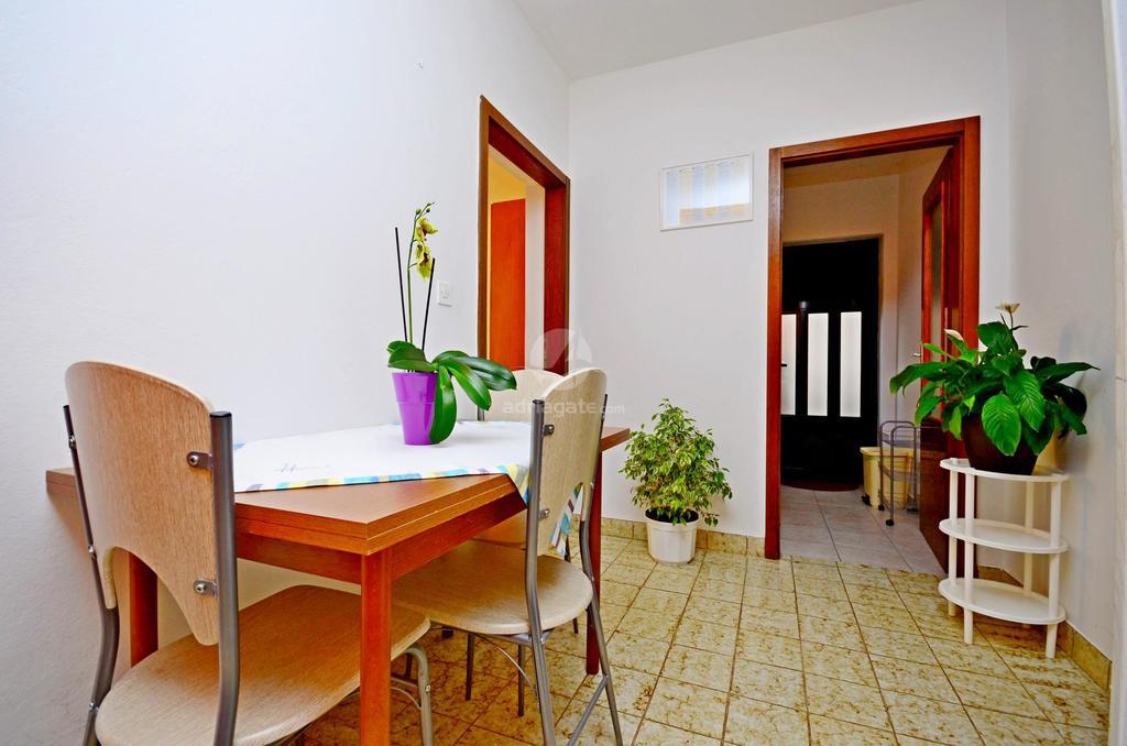 Apartment Mario With Private Parking Makarska