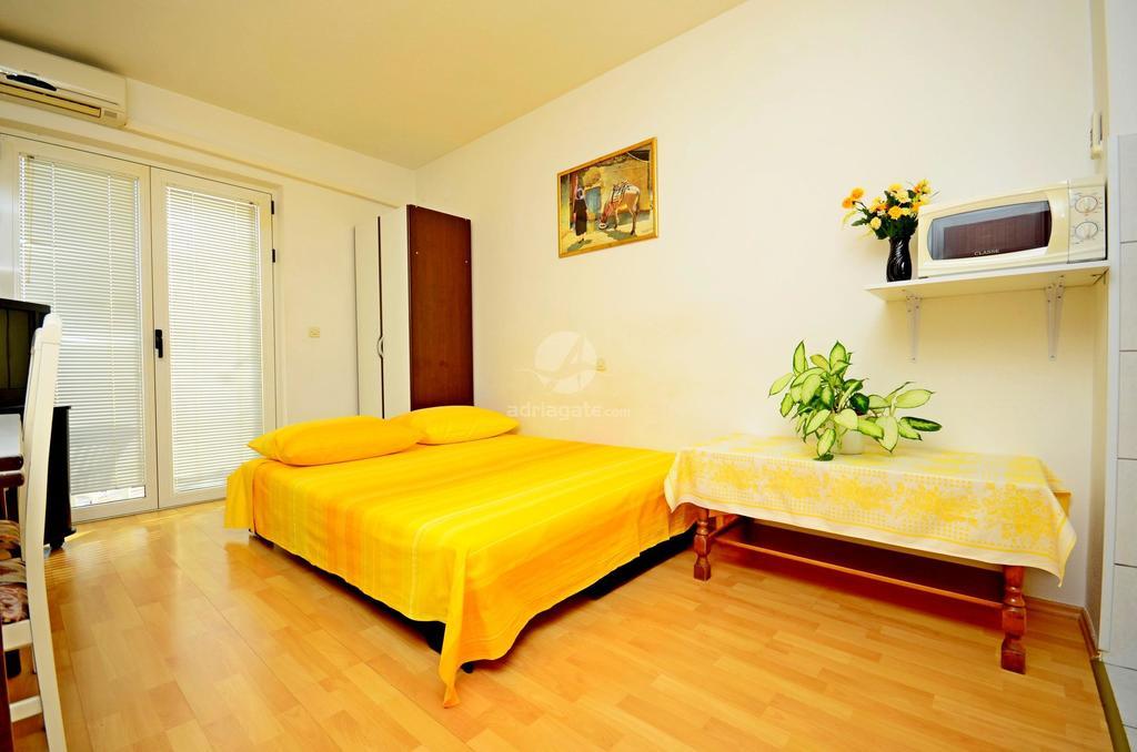 Mario With Private Parking Apartment *