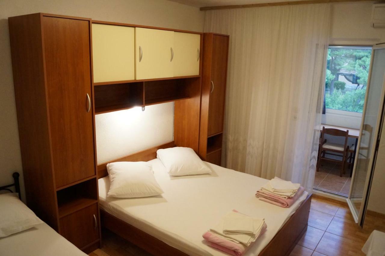 Apartment Mario With Private Parking Makarska